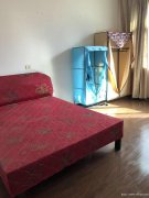 体育路三室两厅房屋出租