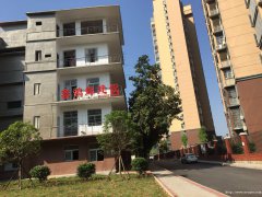 临街三楼整体出租（原咸安区新华印刷厂医务室三楼）