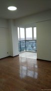 元信花园小区精装三房，适合当办公室