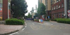 区实验中小学旁，新华清苑南北通透三房出售