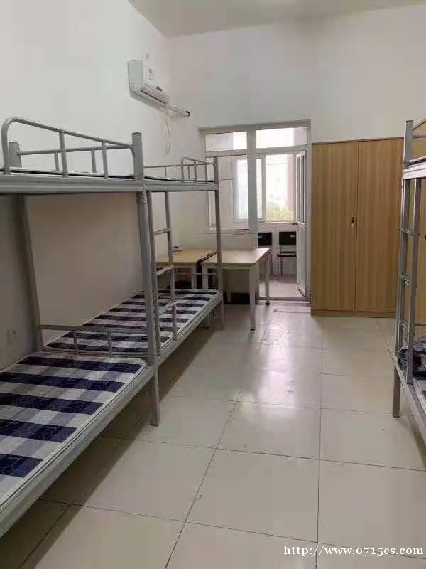 6500包吃住普工 6500包吃住普工