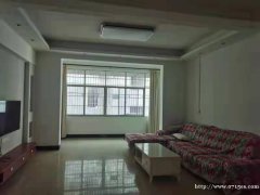 三室二厅吉房出租